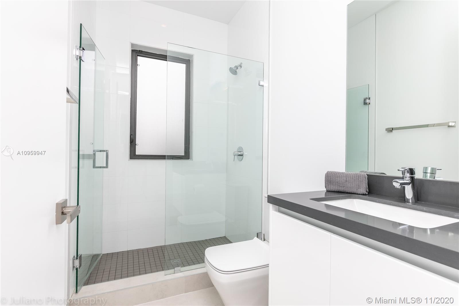 16630 Sunset Way Weston, FL 33326 - Photo 34 of 63