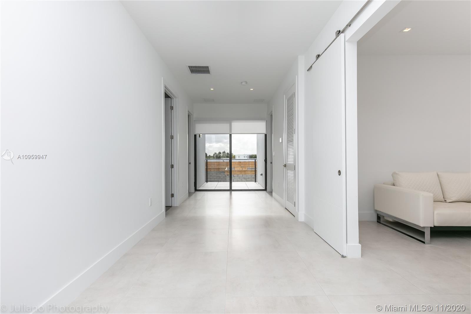 16630 Sunset Way Weston, FL 33326 - Photo 36 of 63