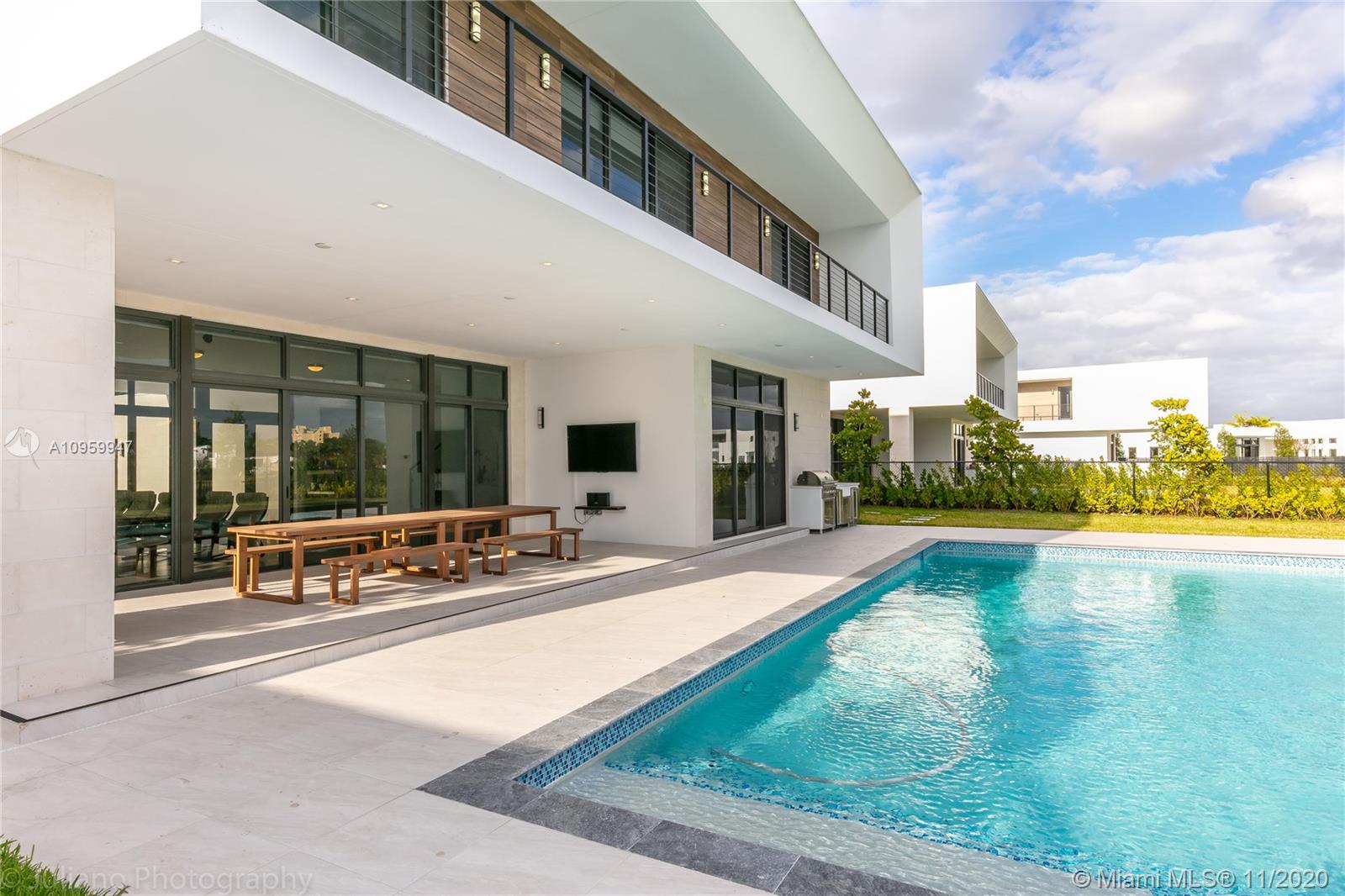 16630 Sunset Way Weston, FL 33326 - Photo 48 of 63