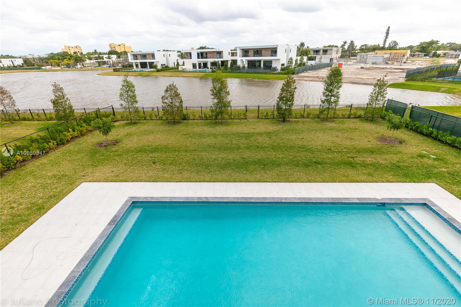 16630 Sunset Way Weston, FL 33326 - Photo 57 of 63