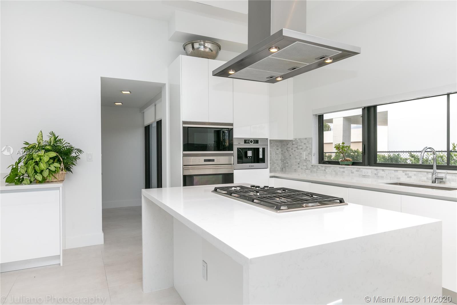 16630 Sunset Way Weston, FL 33326 - Photo 7 of 63