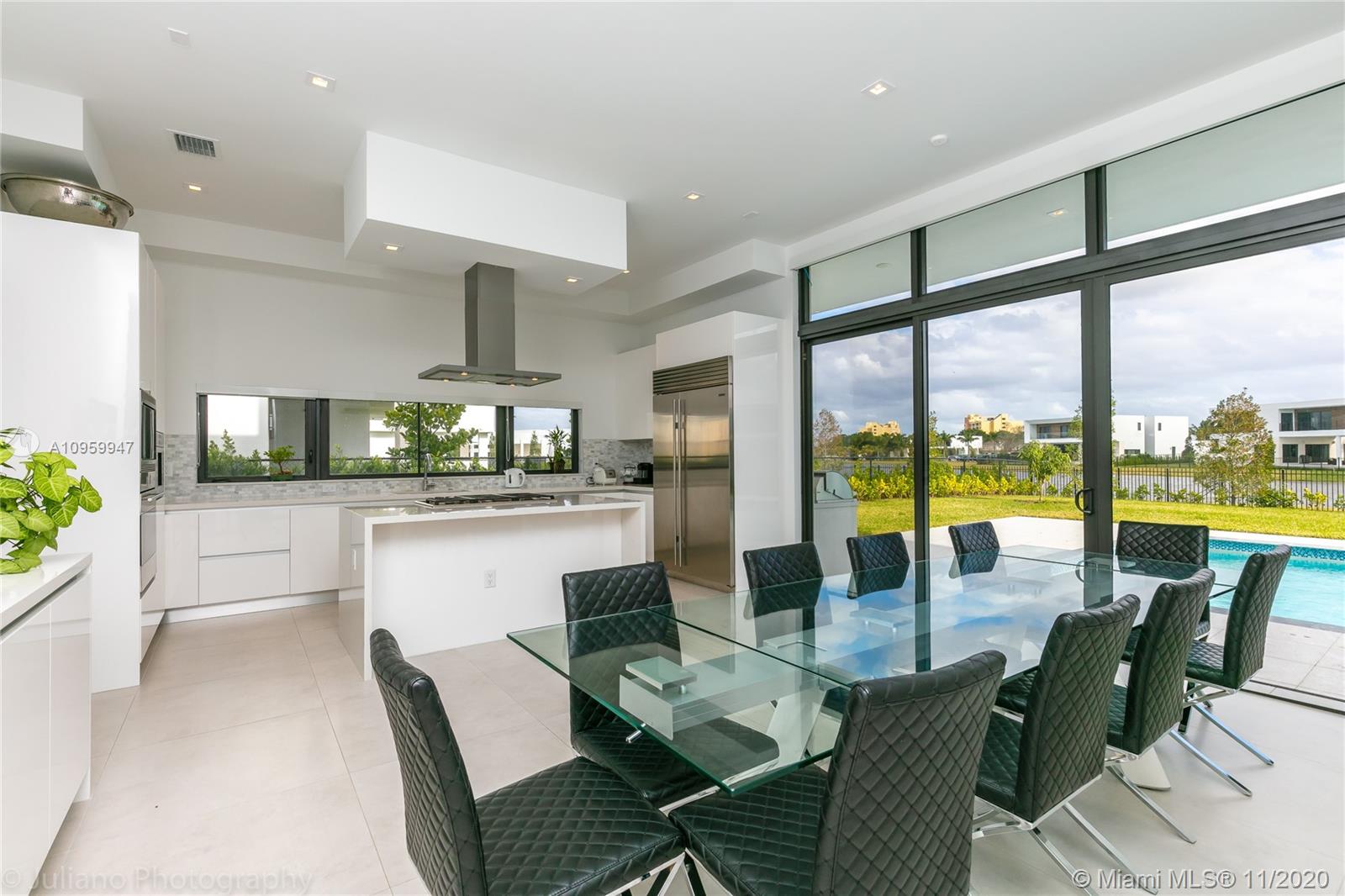 16630 Sunset Way Weston, FL 33326 - Photo 10 of 63