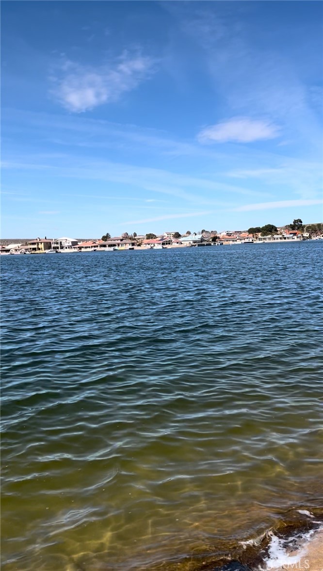 26805 Bluewater Road Helendale, CA 92342 - Photo 2 of 2 North lake