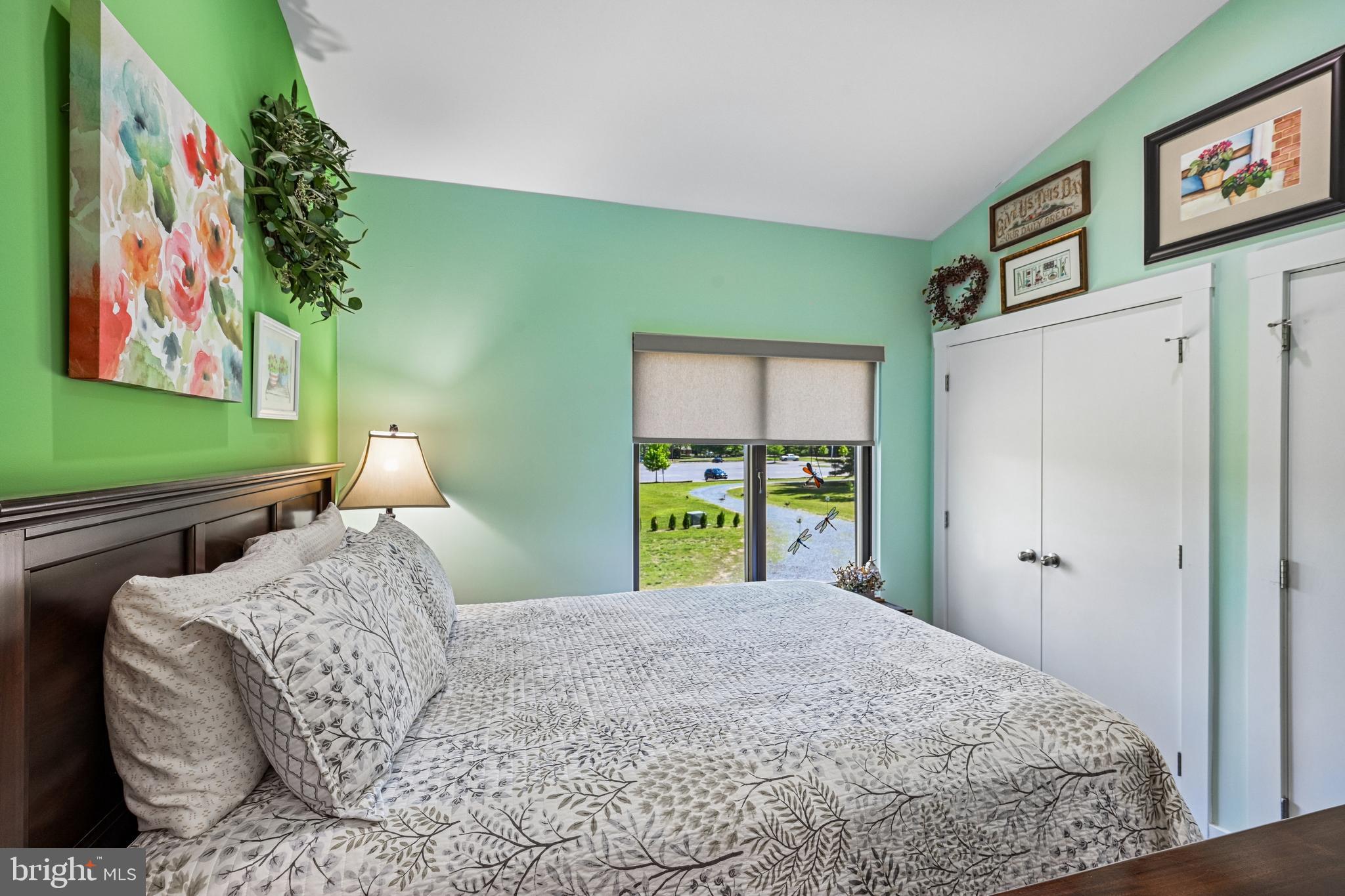 11 Forklanding Road Cinnaminson, NJ 08077 - Photo 23 of 77 a bedroom with a bed and a painting on the wall