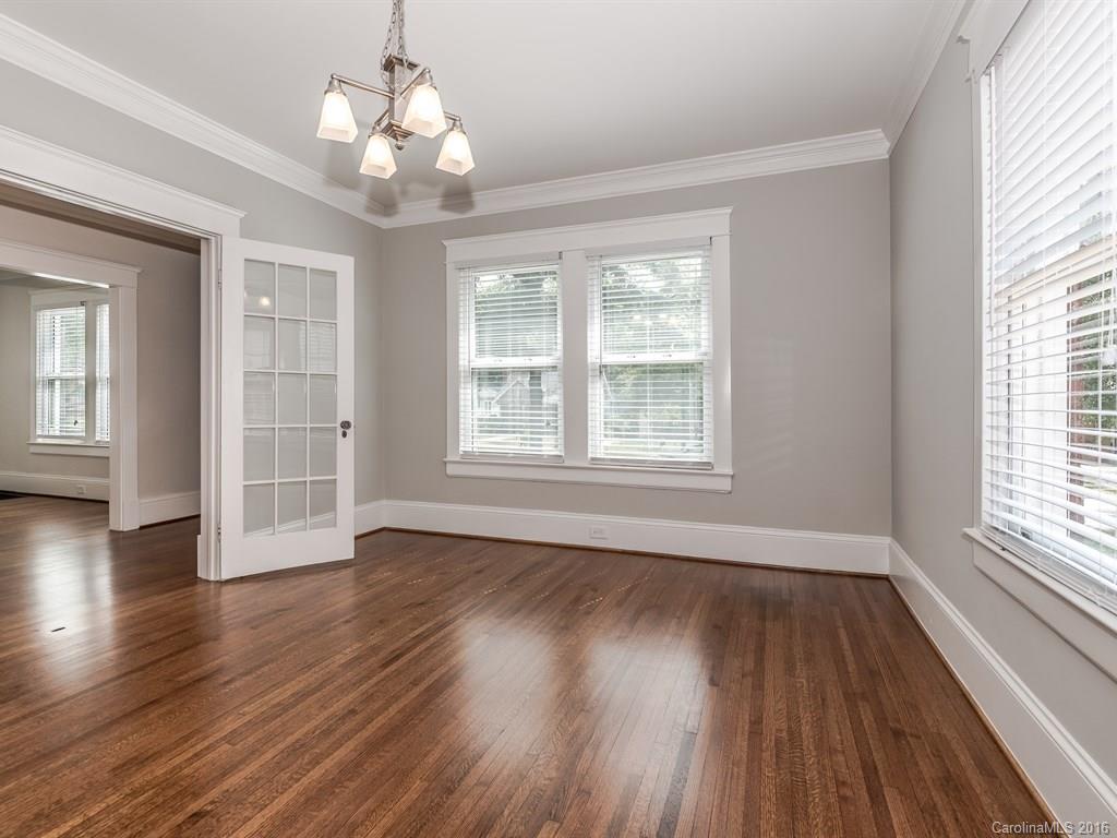 704 Grandin Road Charlotte, NC 28208 - Photo 5 of 24 Gallery Image 5