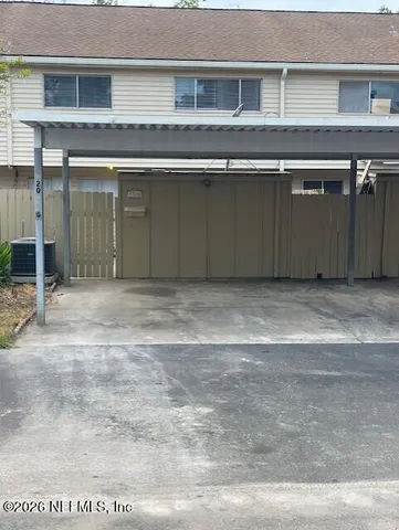 $1,900 | 8208 Kensington Square, Jacksonville, FL 32217