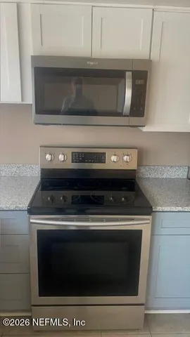 $1,900 | 8208 Kensington Square, Jacksonville, FL 32217