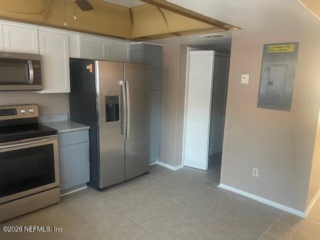 $1,900 | 8208 Kensington Square, Jacksonville, FL 32217