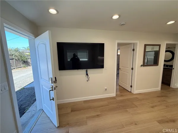 $2,650 | 18095 Newland Street, Huntington Beach, CA 92646
