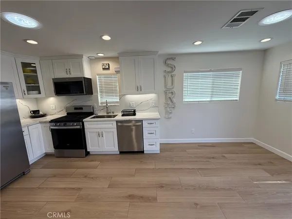$2,650 | 18095 Newland Street, Huntington Beach, CA 92646