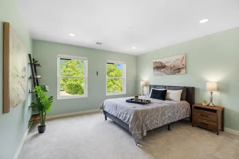 $1,250,000 | 1 Sparrowglen Lane, The Hills, TX 78738