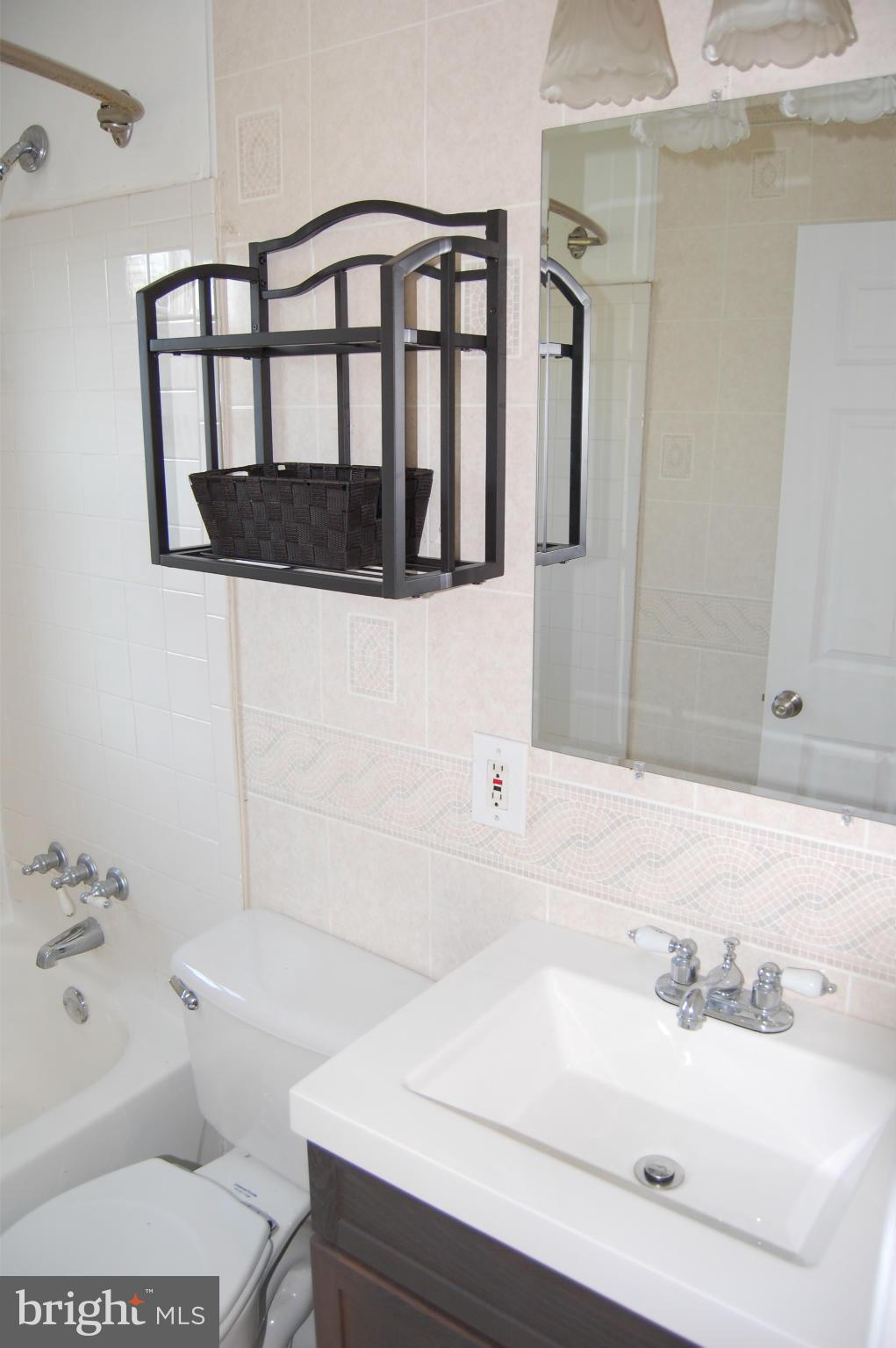 3118 Baybriar Road Baltimore, MD 21222 - Photo 6 of 16 Bath