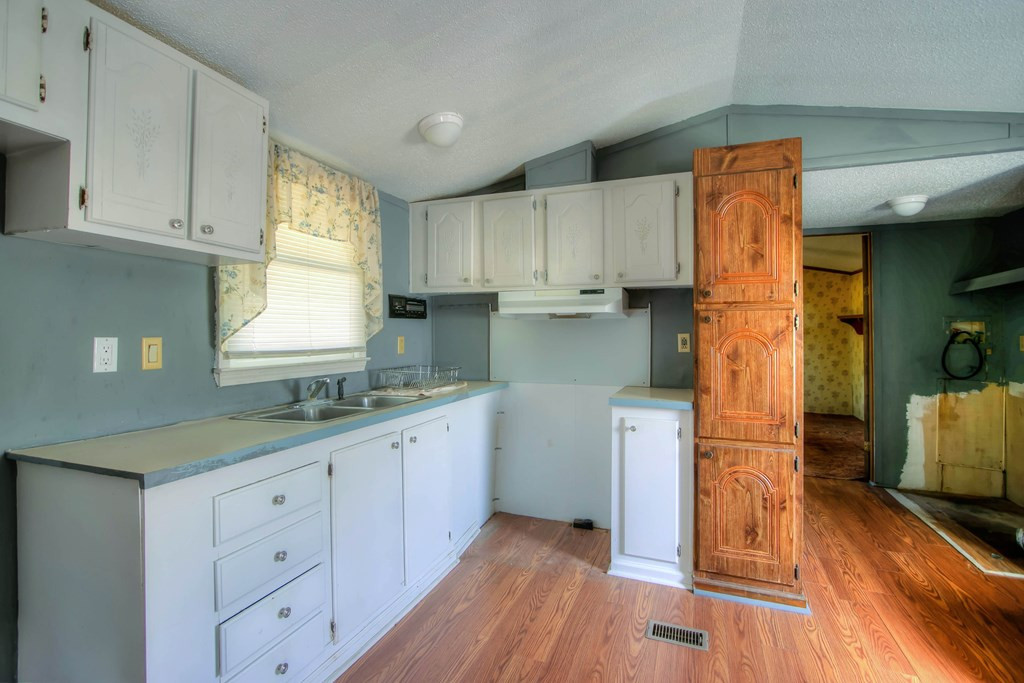 40 Leeds Court Sumter, SC 29154 - Photo 5 of 31 Gallery Image 5
