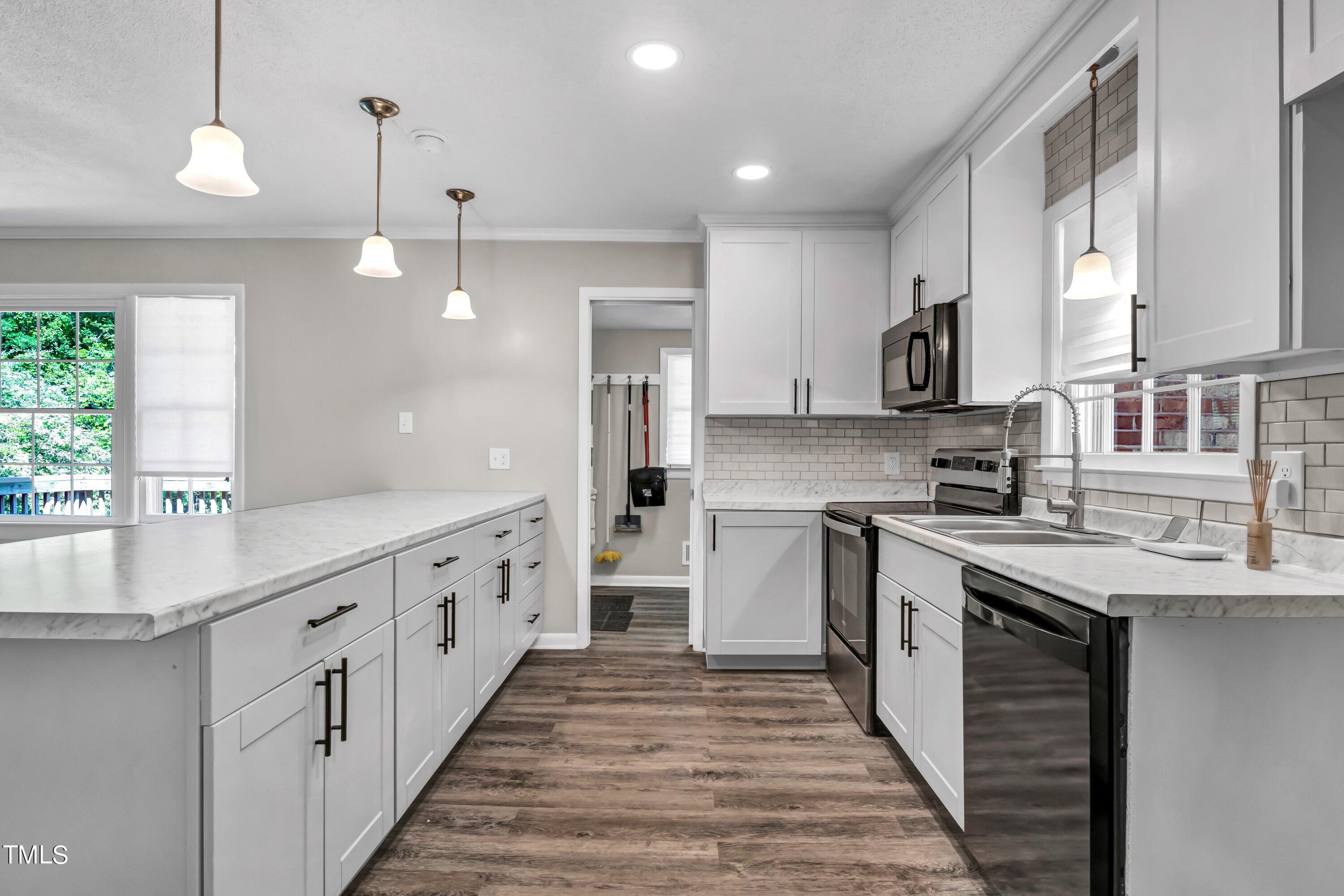 3833 Buffaloe Road Raleigh, NC 27604 - Photo 7 of 25 20-IMG_7197