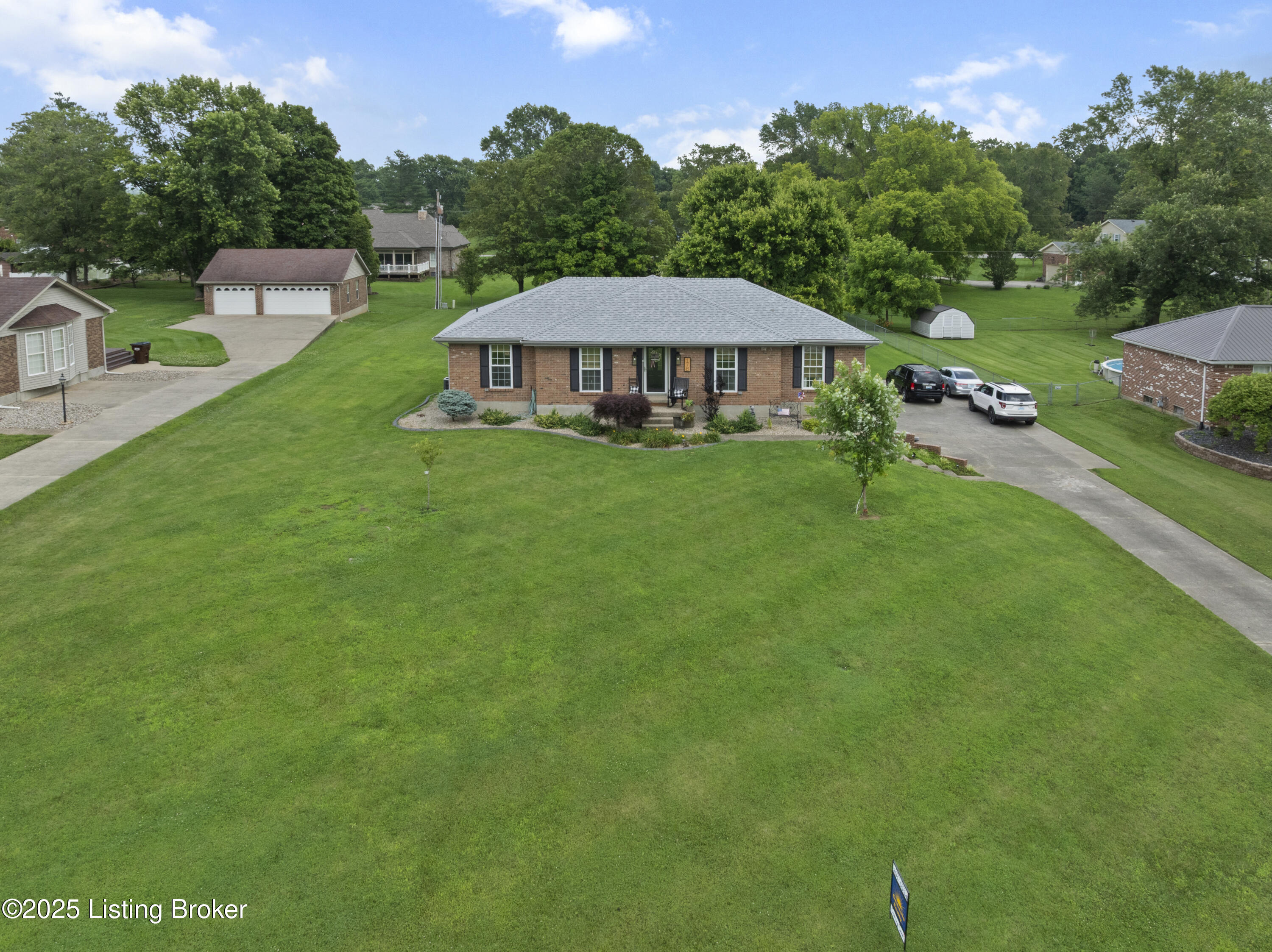 178 Rolling Rdg Lane Shepherdsville, KY 40165 - Photo 2 of 35 DJI_0521