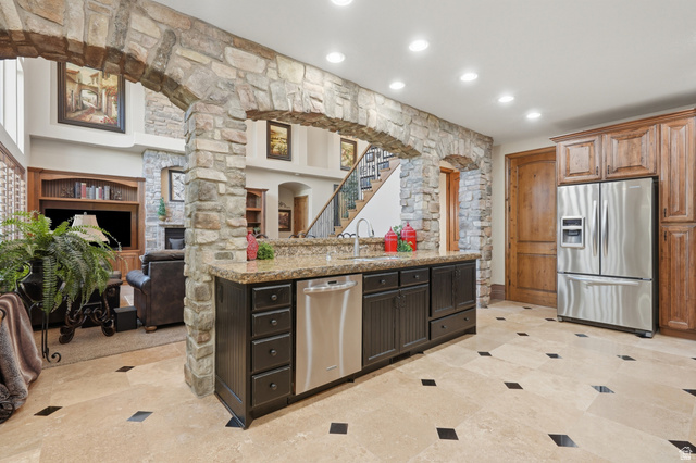 3094 Bison Ridge Road South Jordan, UT 84095 - Photo 11 of 79