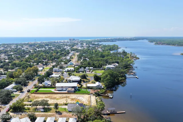 $1,175,000 | 21926 Lakeview Drive, Panama City Beach, FL 32413