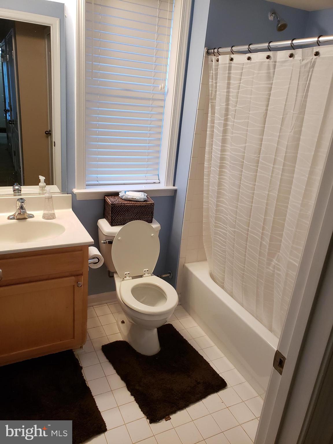 1st floor Full Bath