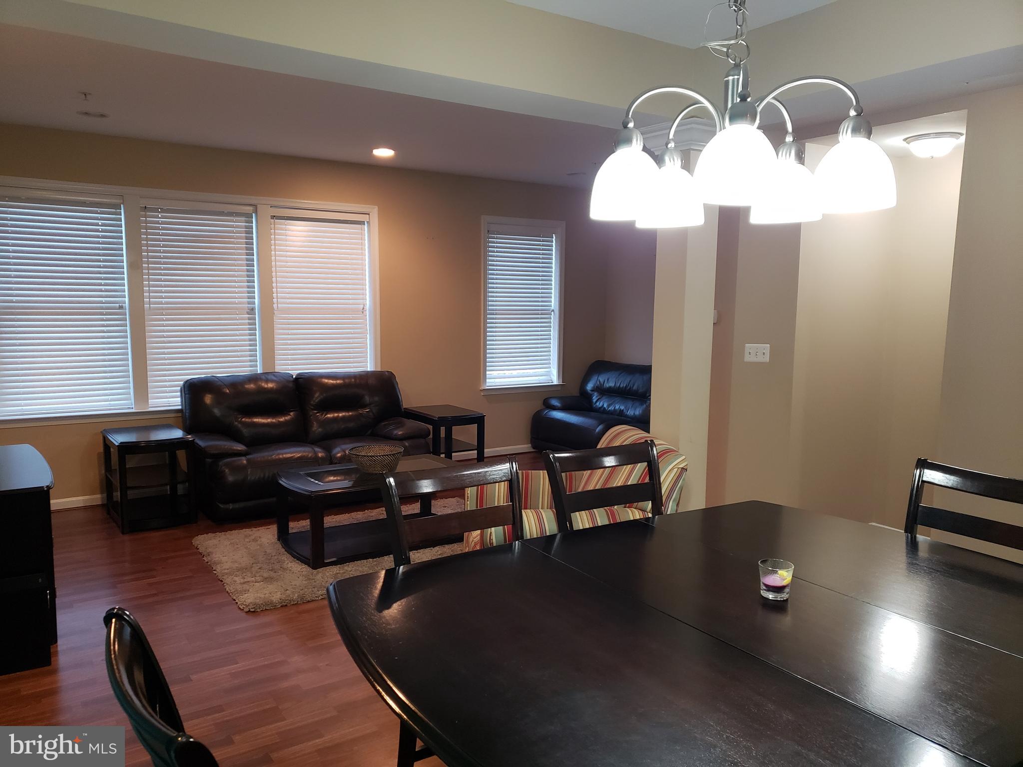 Living room/Dining room