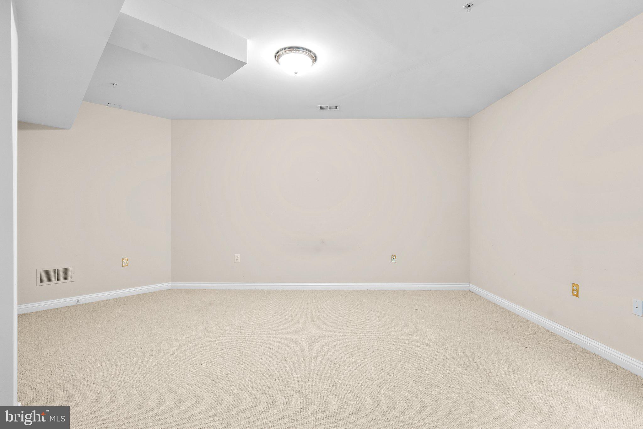 8605 Burning Tree Road Bethesda, MD 20817 - Photo 41 of 50 Gallery Image 41