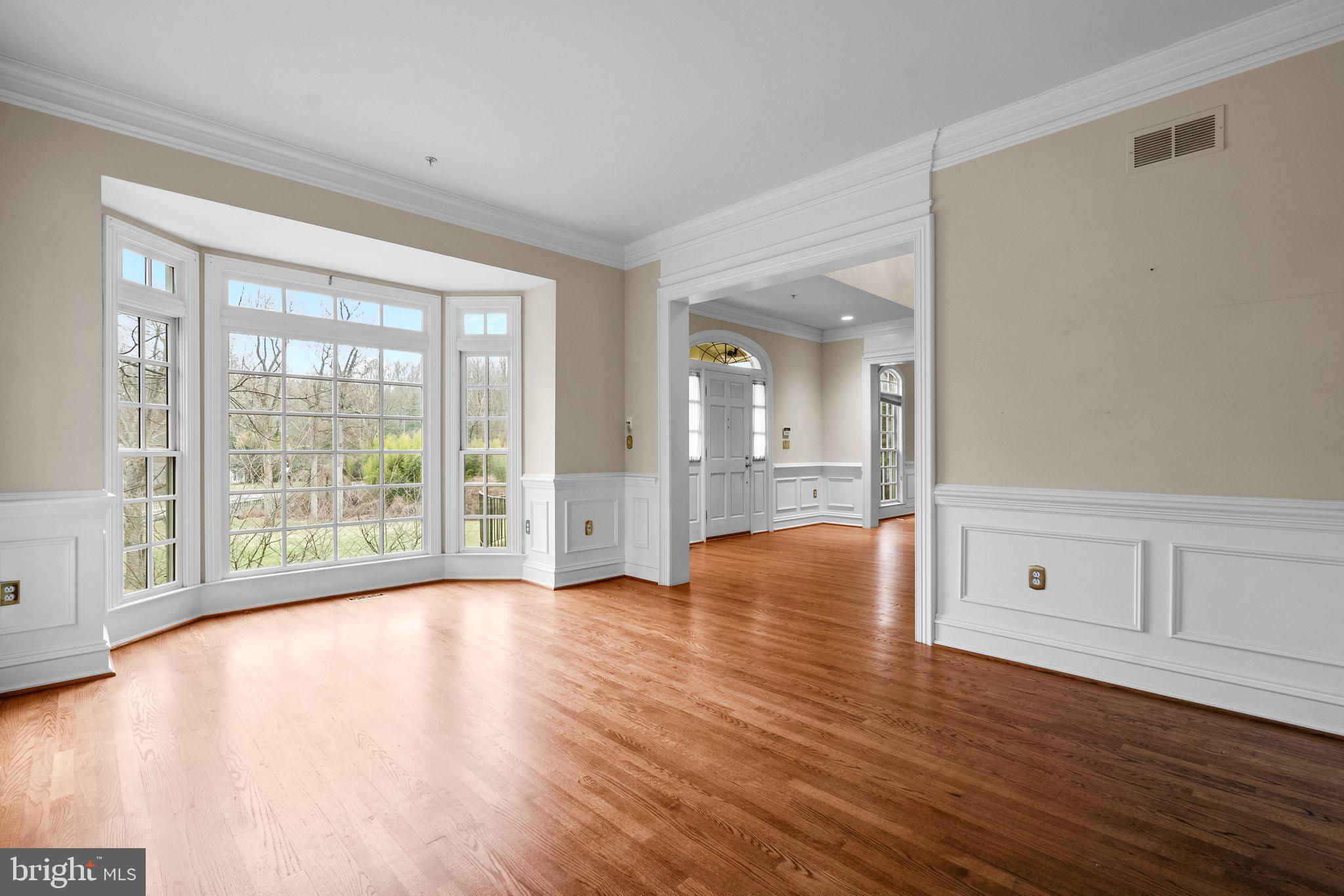 8605 Burning Tree Road Bethesda, MD 20817 - Photo 6 of 50 Gallery Image 6