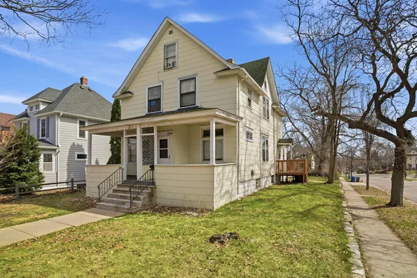 $470,250 | 572 Ottawa Avenue, St. Paul, MN 55107