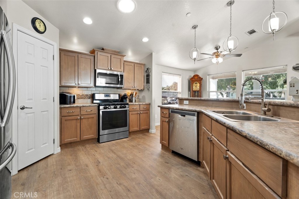 2239 Black Canyon Road, Unit 38 Ramona, CA 92065 - Photo 12 of 33