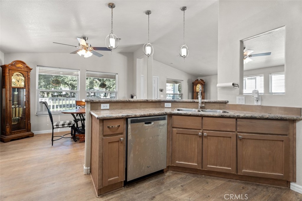 2239 Black Canyon Road, Unit 38 Ramona, CA 92065 - Photo 13 of 33