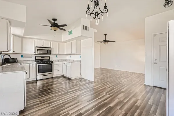 $1,500 | 520 Arrowhead Trail, Unit 1424, Henderson, NV 89015