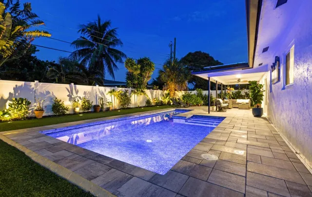$899,999 | 623 Jaeger Drive, Delray Beach, FL 33444