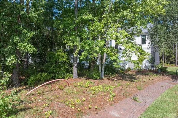 $595,000 | 12 Red Knot Road, Bluffton, SC 29910