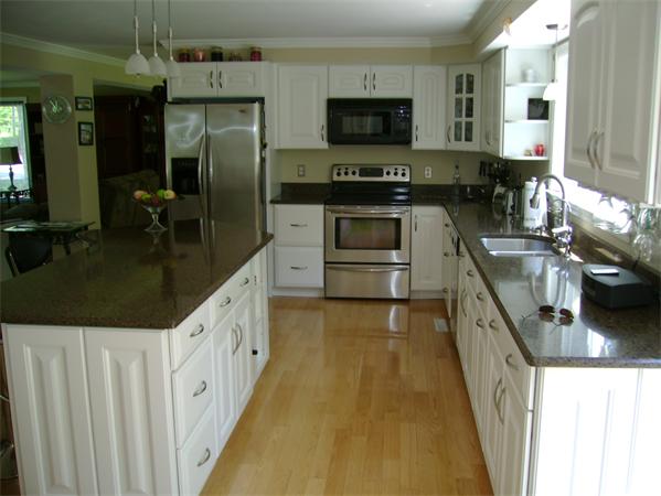 208 County Road Freetown, MA 02717 - Photo 2 of 22