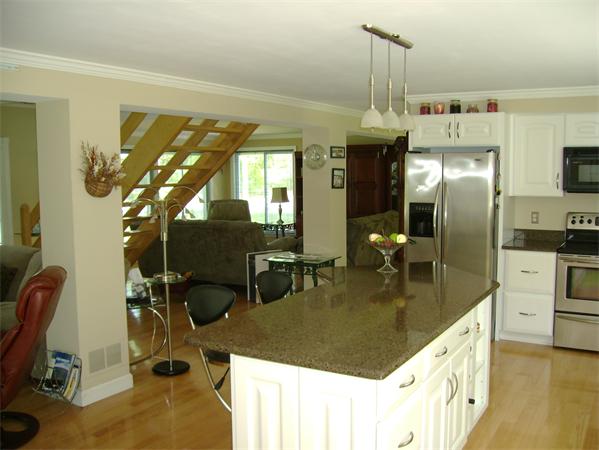 208 County Road Freetown, MA 02717 - Photo 6 of 22