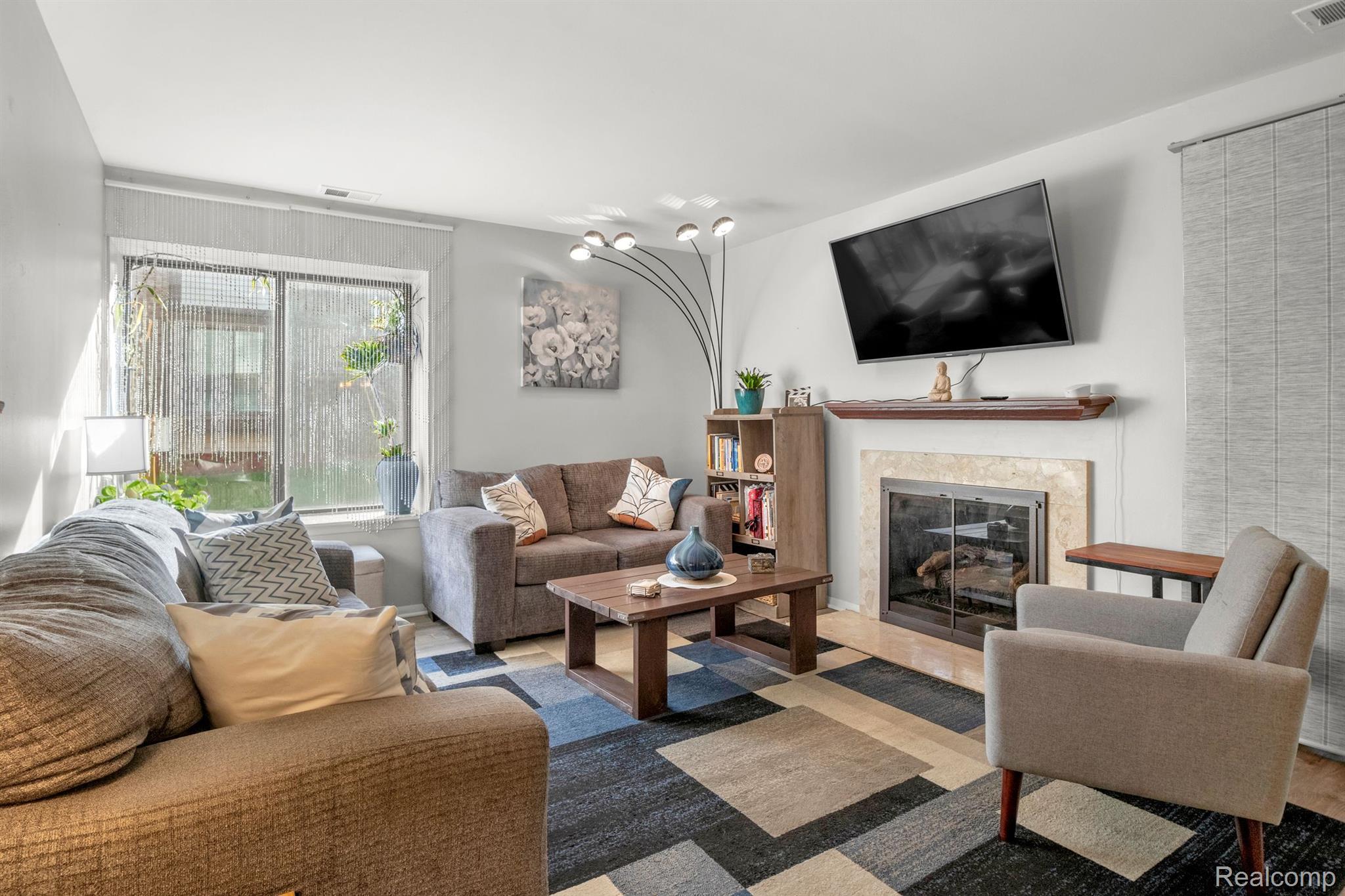 24147 Evergreen Road Southfield, MI 48075 - Photo 2 of 36 Gallery Image 2