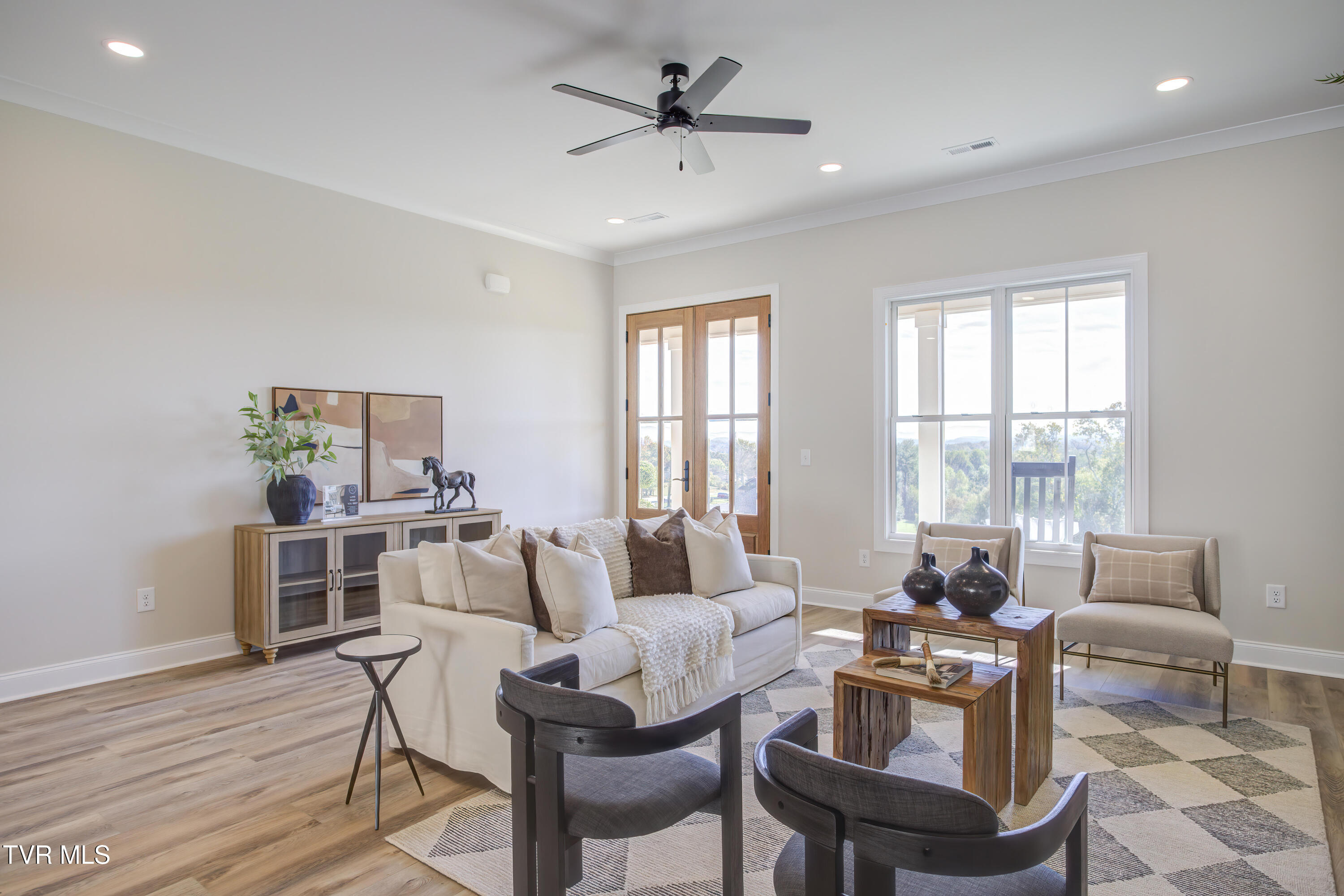 77 Sunset Road Johnson City, TN 37615 - Photo 14 of 40 77 Sunset (17)