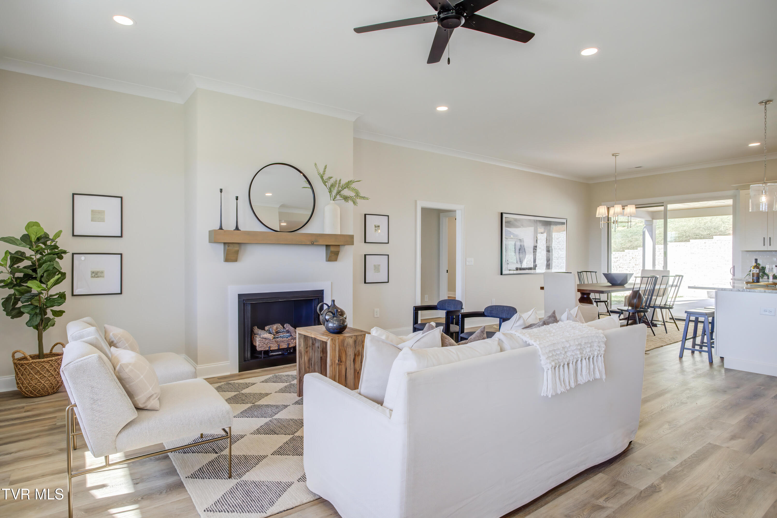 77 Sunset Road Johnson City, TN 37615 - Photo 15 of 40 77 Sunset (18)