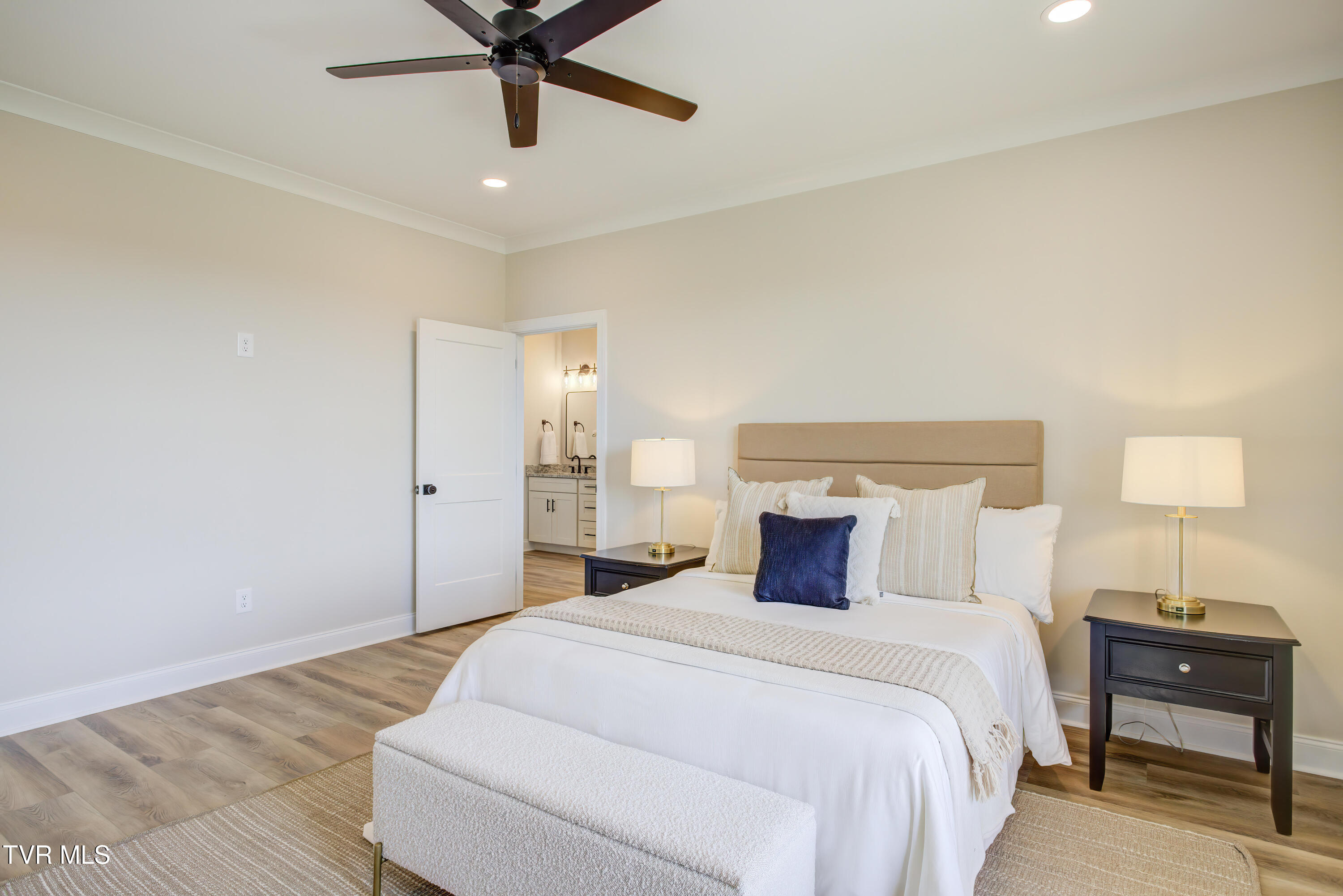 77 Sunset Road Johnson City, TN 37615 - Photo 24 of 40 77 Sunset (27)