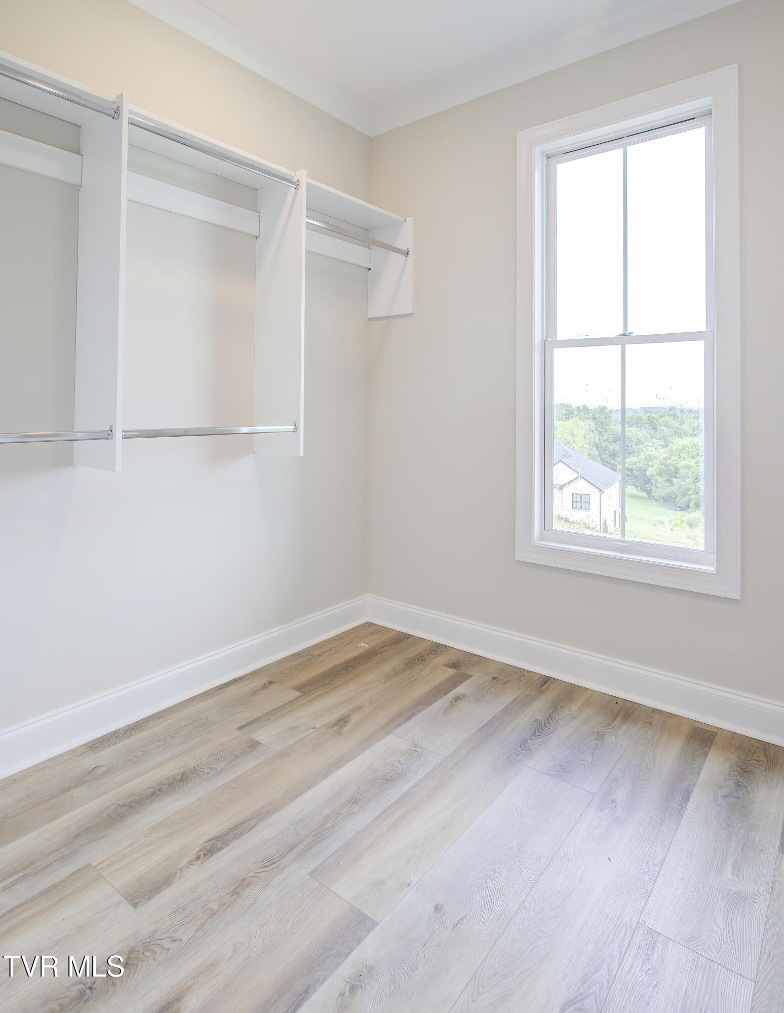 77 Sunset Road Johnson City, TN 37615 - Photo 28 of 40 77 Sunset Rd (16)