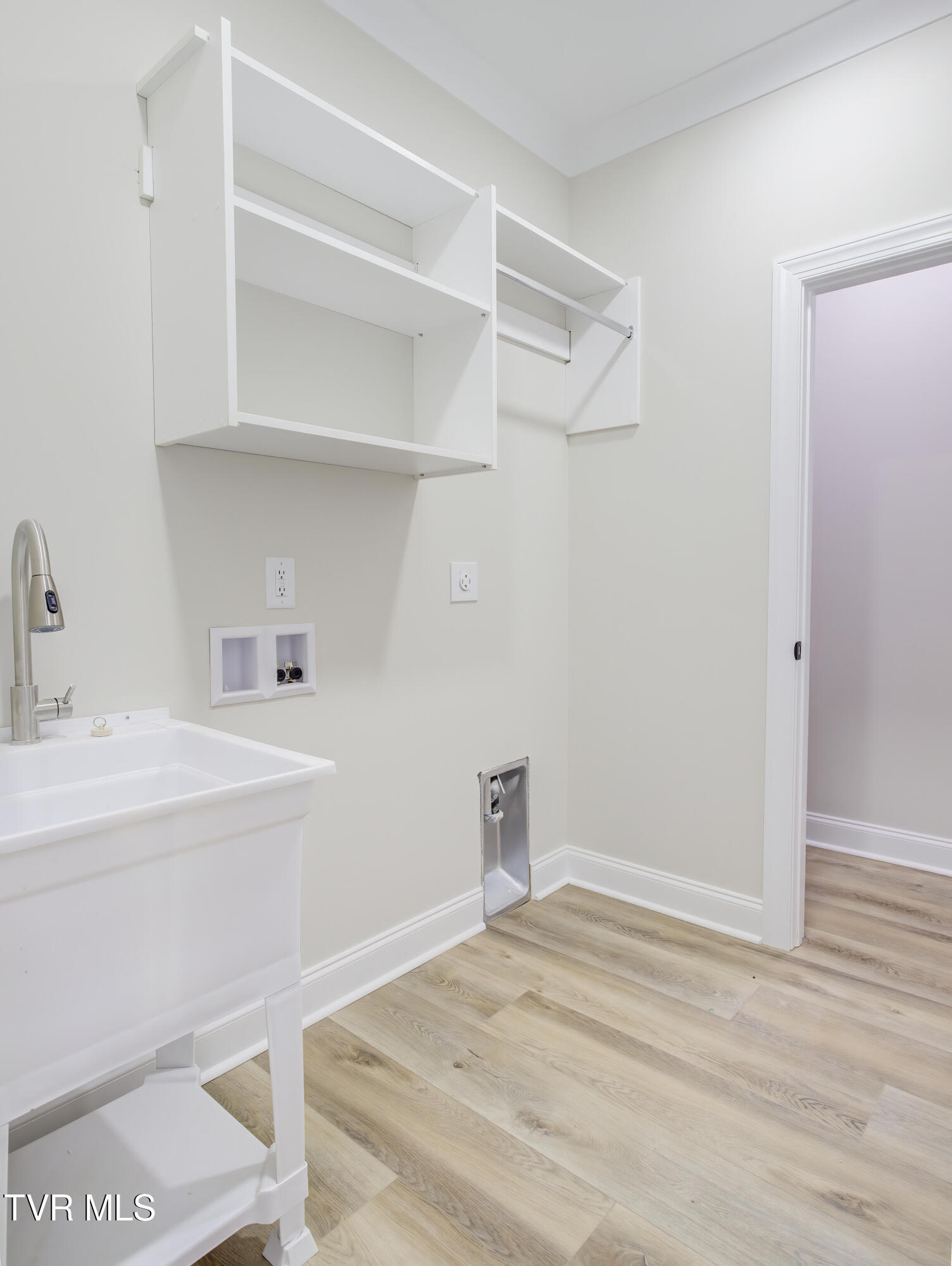 77 Sunset Road Johnson City, TN 37615 - Photo 29 of 40 77 Sunset Rd (9)