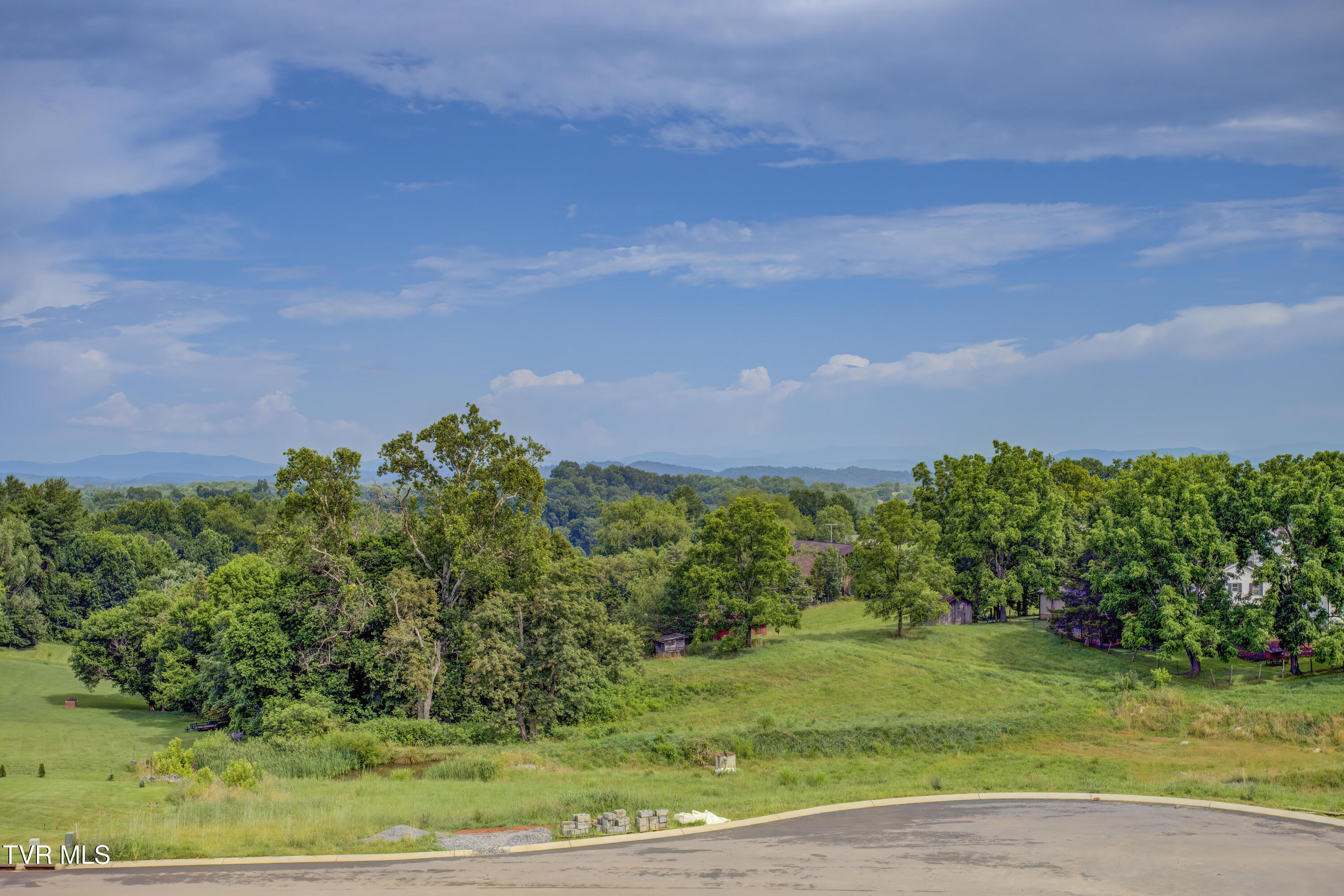 77 Sunset Road Johnson City, TN 37615 - Photo 40 of 40 77 Sunset Rd (32)