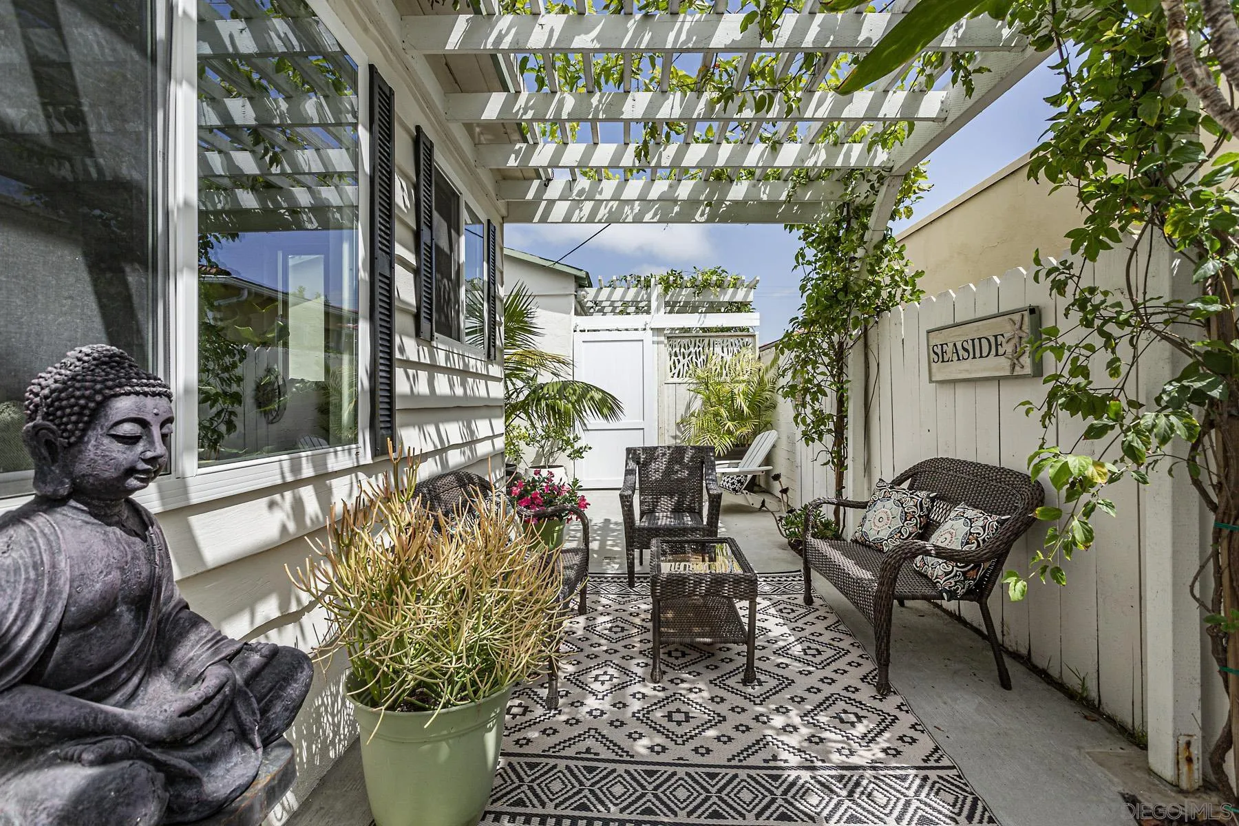 a living room filled with furniture