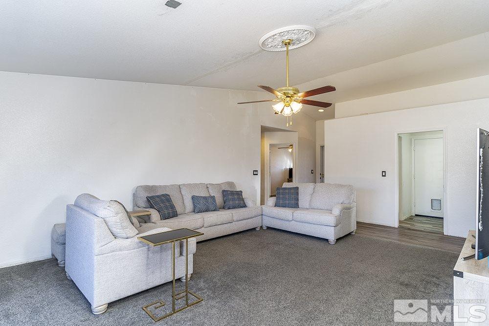 2351 Ruddy Way Sparks, NV 89441 - Photo 4 of 16 Photo 4