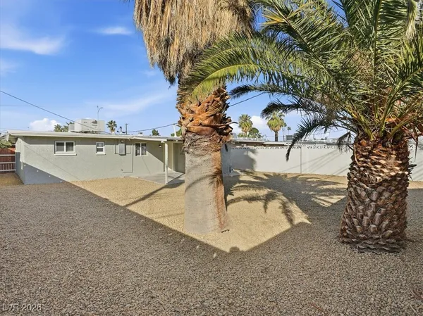 $1,949 | 608 Stanford Street, Las Vegas, NV 89107