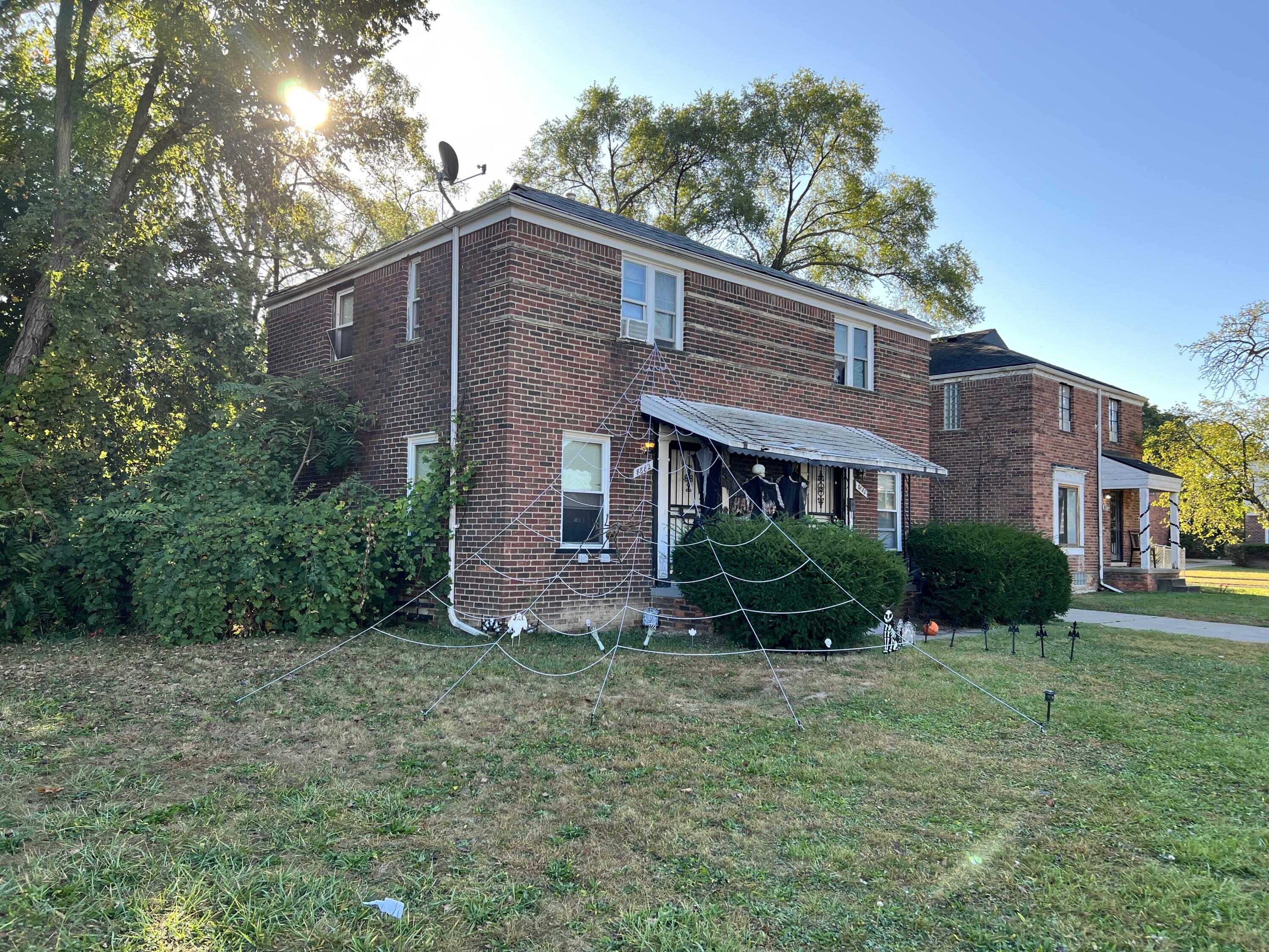 8880 Rutherford Street Detroit, MI 48228 - Photo 3 of 31 IMG_0664