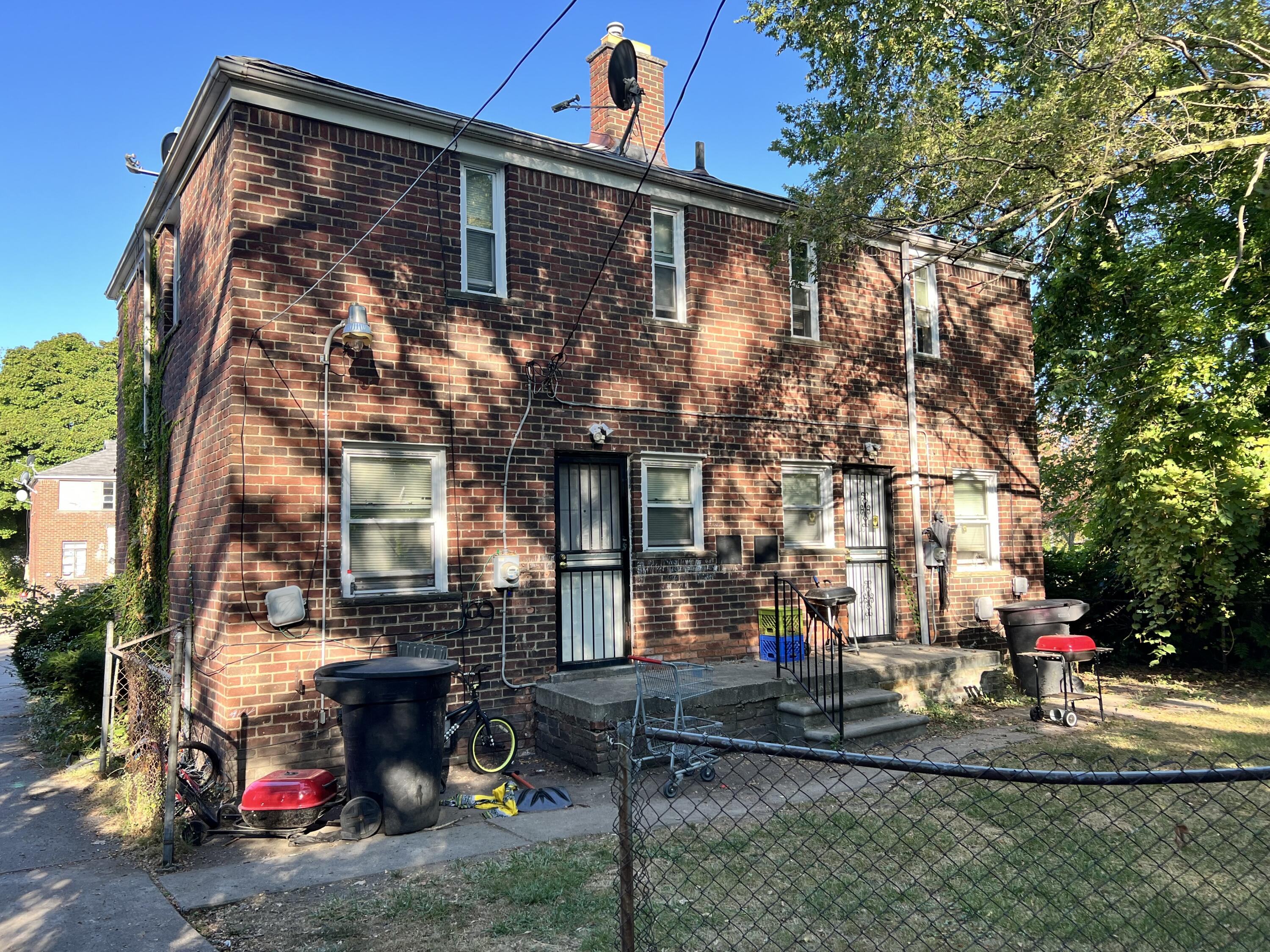 8880 Rutherford Street Detroit, MI 48228 - Photo 9 of 31 IMG_0666