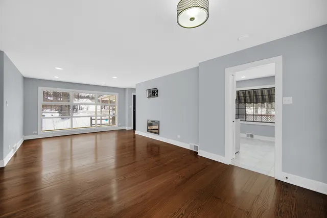 $2,700 | 11040 Cleveland Road, Mokena, IL 60448