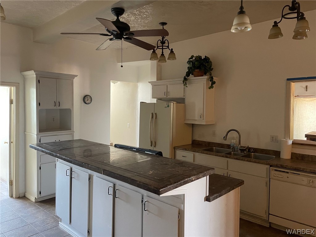 4628 North Diamond M Ranch Road Kingman, AZ 86401 - Photo 7 of 98 Gallery Image 7
