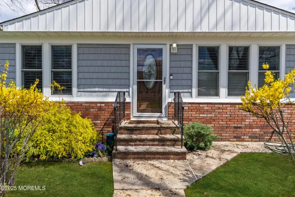 $33,000 | 1641 Holbrook Street, Oakhurst, NJ 07755
