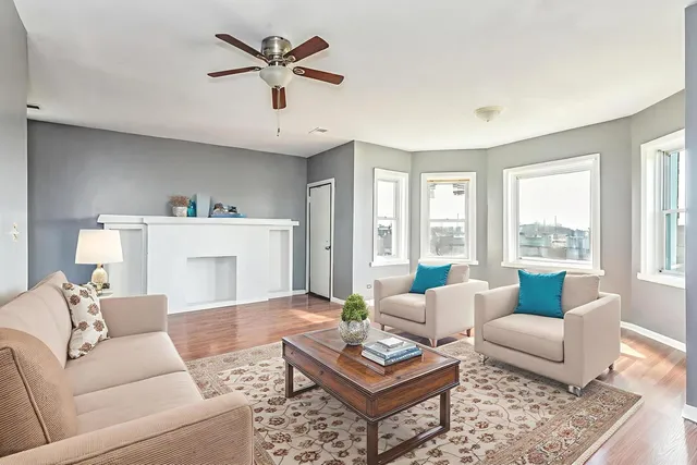 $509,900 | 3852 West Gladys Avenue, Chicago, IL 60624