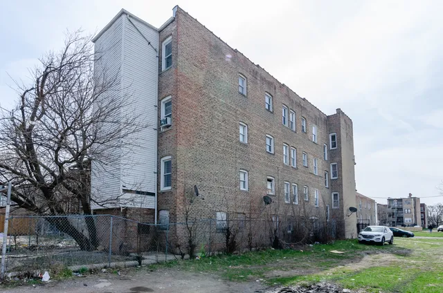 $509,900 | 3852 West Gladys Avenue, Chicago, IL 60624